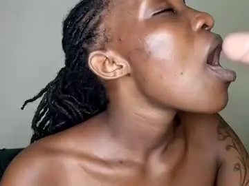 Nina_bambi  live sex cam