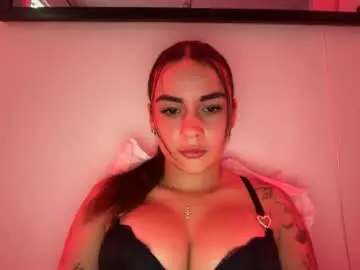 Pichiew1  live sex cam