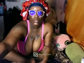 Ravenous_rabbii  live sex cam