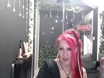 Saucysky  live sex cam