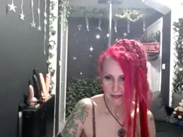 Saucysky  live sex cam