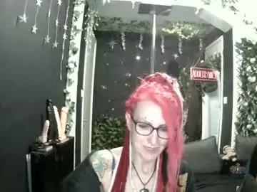 Saucysky  live sex cam