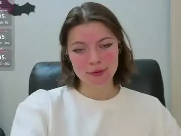 Annadutton  live sex cam