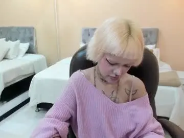 Bela_craxkerr  live sex cam