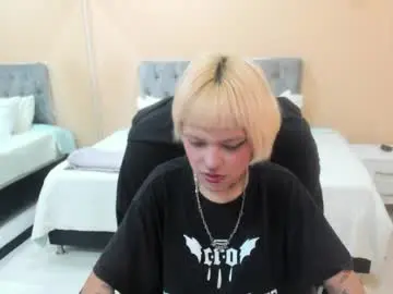 Bela_craxkerr  live sex cam