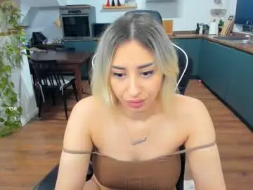 Cherrybams  live sex cam