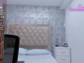 Naomifrost  live sex cam