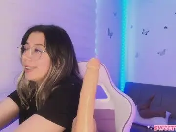 Sweettvera_  live sex cam