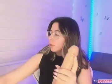 Sweettvera_  live sex cam
