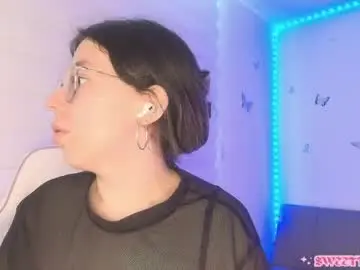 Sweettvera_  live sex cam