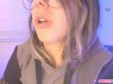 Sweettvera_  live sex cam