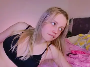 Tinasiner  live sex cam