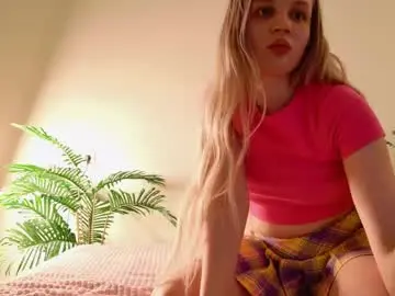 Tinasiner  live sex cam