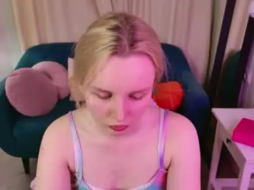 Tinasiner  live sex cam