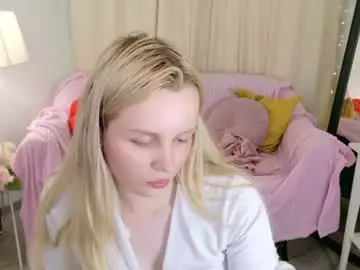 Tinasiner  live sex cam