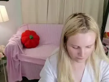 Tinasiner  live sex cam