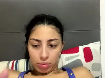Abrilsantosxo  live sex cam
