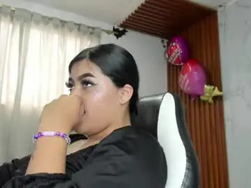 Adhara_messy  live sex cam