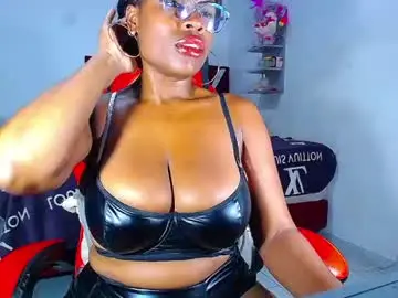 Danisabrownn  live sex cam