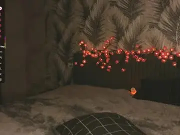 Hinavibes  live sex cam