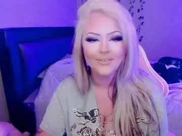 Iwantsumbody  live sex cam
