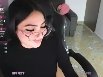 Keeiity_moon  live sex cam