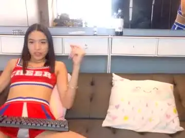 Littlejennifer18  live sex cam