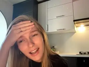 Lourdeswaggoner  live sex cam