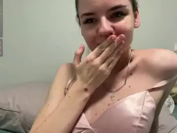 Peachy_keens  live sex cam