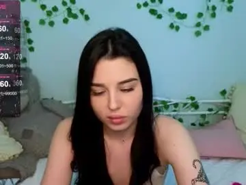 Prettyevie  live sex cam