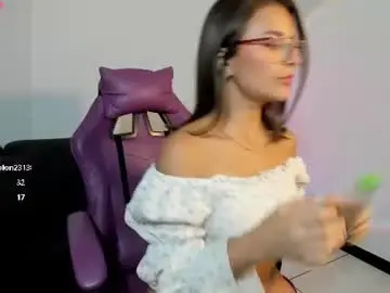 Adhhaaraaa_  live sex cam