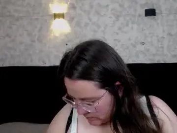 Ailynn__  live sex cam