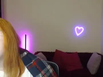 Aliciaaared_kis  live sex cam