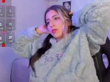 Laiafox16  live sex cam