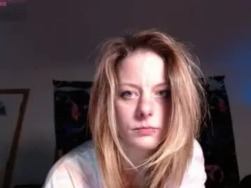 Lilsirenluna  live sex cam