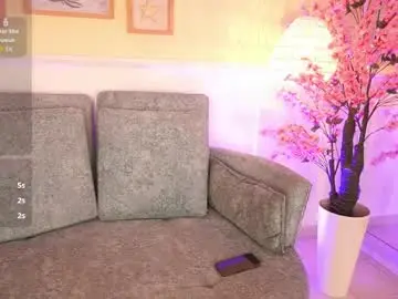 Meganlowell  live sex cam