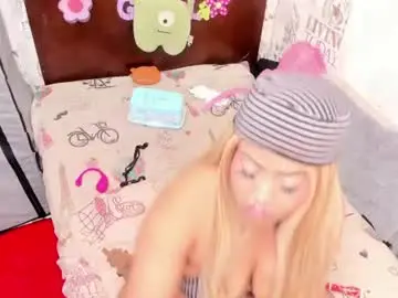 Naomyfoxx1  live sex cam