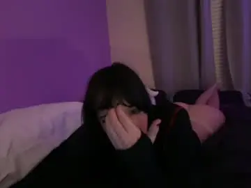 Thelunavalentina  live sex cam