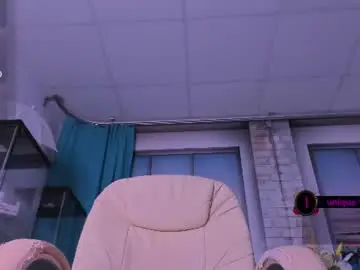 Thewizardli  live sex cam