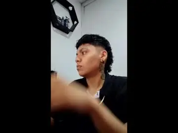 Thomas27f  live sex cam