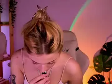 Ameliarosaline  live sex cam