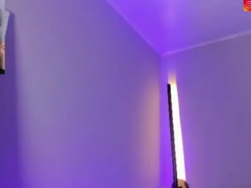 Lilith_petit_  live sex cam