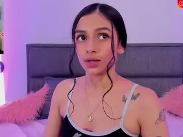 Lilith_petit_  live sex cam