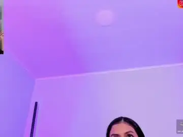 Lilith_petit_  live sex cam