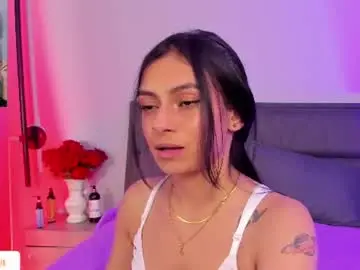 Lilith_petit_  live sex cam
