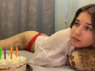 Lunaeuphoria  live sex cam