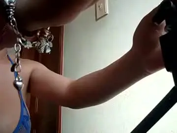 Monse145  live sex cam