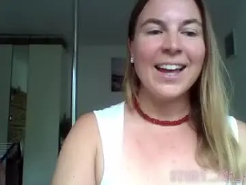 Story_of_sarah  live sex cam