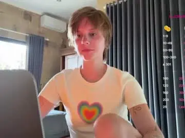 Valevee  live sex cam