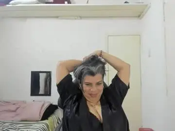 Vikyadams  live sex cam